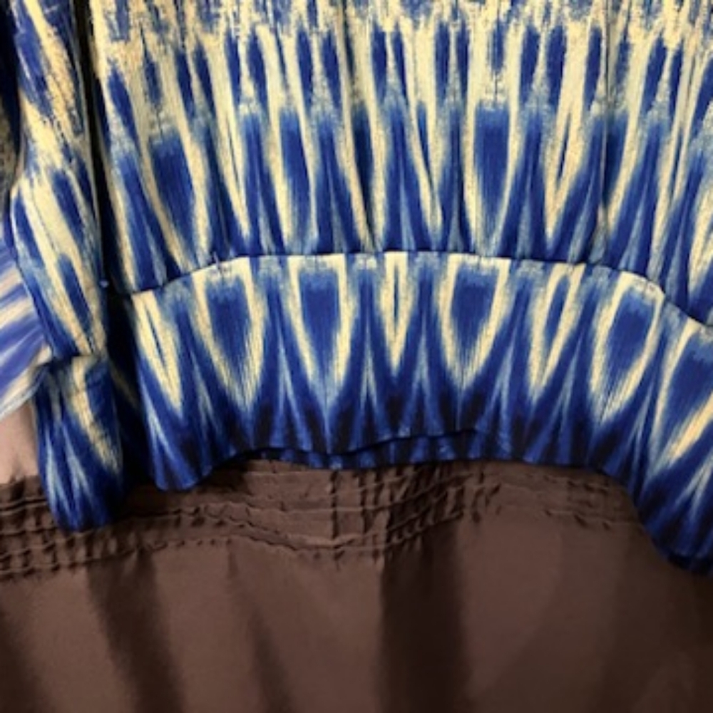 Ladies top - Picture 4 of 5